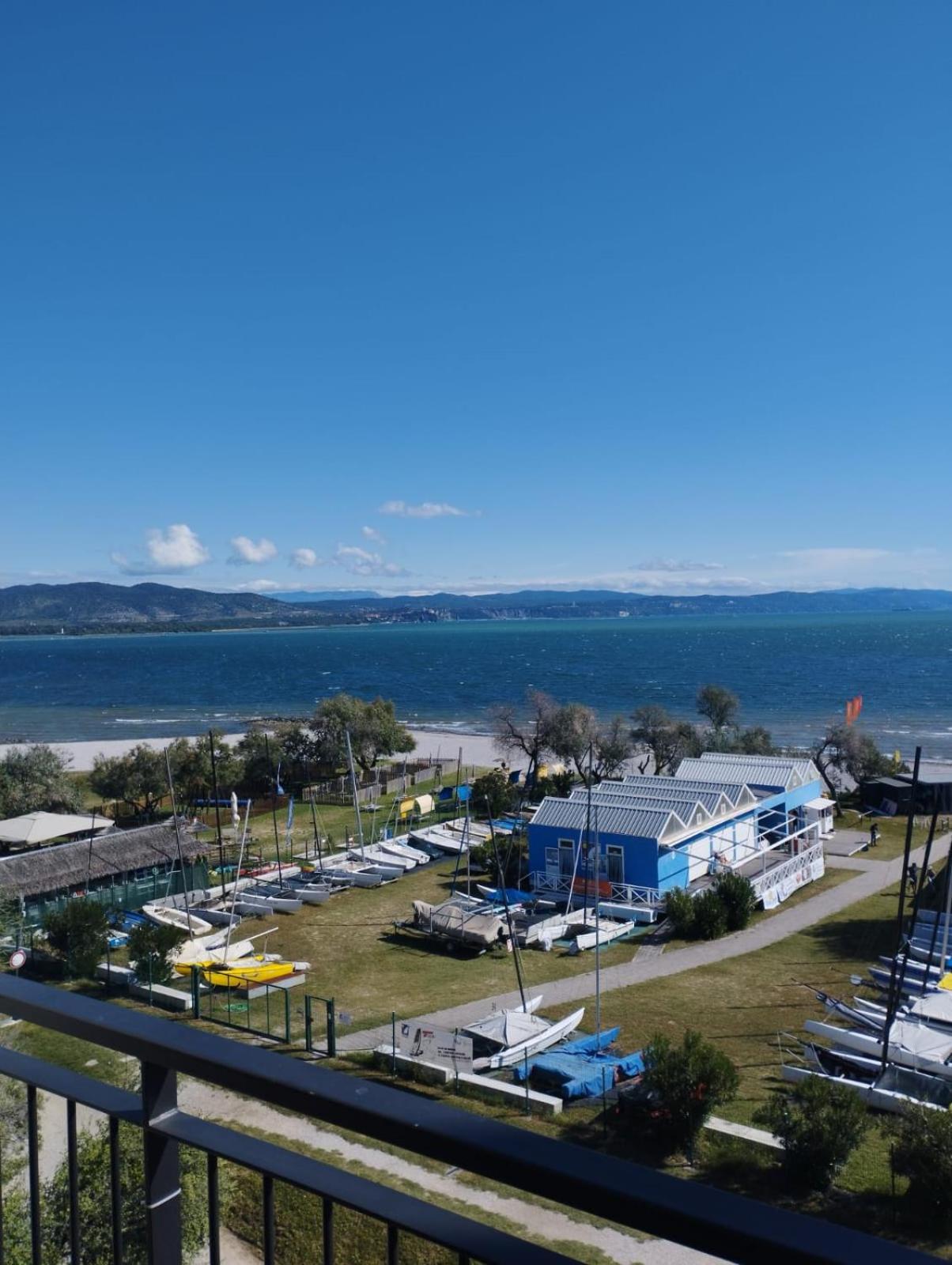 Appartamento Luxury Vista Mare Per 6 Persone A Marina Julia Εξωτερικό φωτογραφία